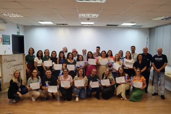 Curso de aperfeiçoamento qualificou profissionais para o apoio a estudantes com Transtorno do Espectro Autista na Rede de Ensino