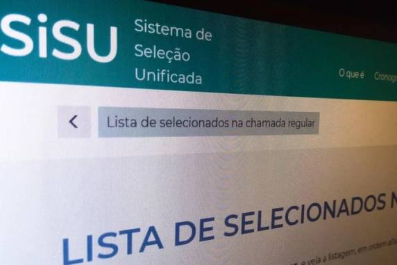 Programa vai ofertar 274,8 mil vagas em 7.399 cursos e 136 universidades de todo o Brasil