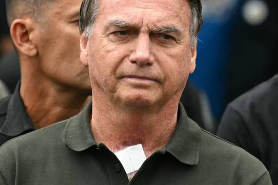 Ex-presidente está detido no 19º Batalhão da Polícia Militar do Distrito Federal, também conhecido como Papudinha, desde o dia 15 de janeiro