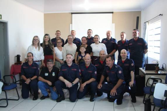 Primeira bombeira militar do efetivo local encerra ciclo na unidade e assumirá comando de pelotão em Caxias do Sul