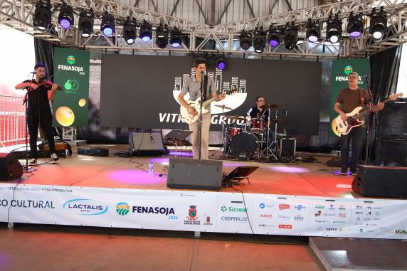 Com mais de 50 atrações, o Palco Cultural da Fenasoja 2026 valoriza artistas locais e reforça a diversidade cultural na edição que celebra os 60 anos da feira