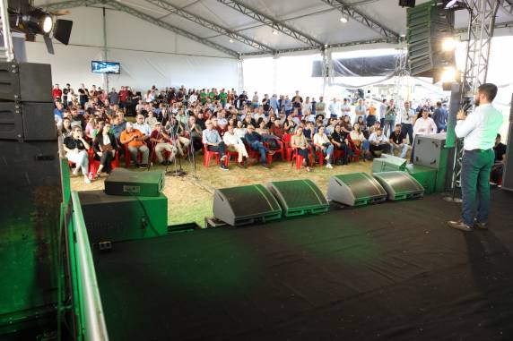 Fórum Estadual de Sanidade Suína debate biosseguridade e fortalecimento da suinocultura durante a Fenasoja 2026